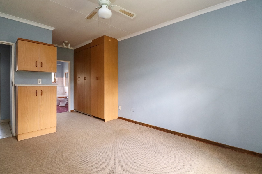 3 Bedroom Property for Sale in Flamwood North West